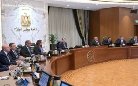 مدبولى يشدد على أهمية تفعيل غرف الأزمات بالمحافظات والعمل على مدار الساعة أثناء عيد الفطر