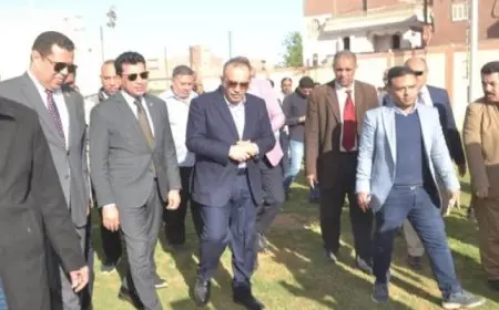 وزير الرياضة ومحافظ أسيوط يتفقدان أعمال التطوير بمركز التنمية الشبابية بمنفلوط