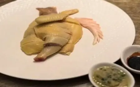 نصف دجاجة بـ66 دولاراً.. مطعم يثير الجدل بطيور فاخرة بالحليب والموسيقى