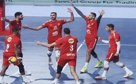 الأهلى يتوج بلقب دورى الكرة الطائرة رجال للمرة 35 فى تاريخه