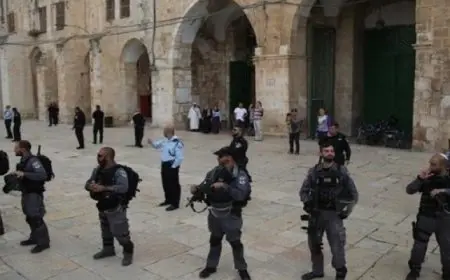 الاحتلال يحرم آلاف الفلسطينيين من الوصول إلى القدس لإحياء ليلة القدر بالمسجد الأقصى