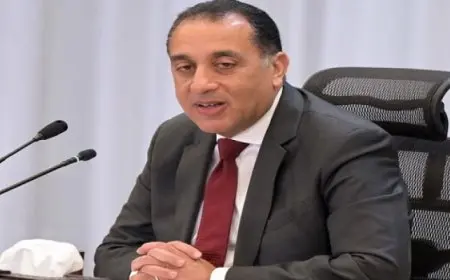 رئيس الوزراء يهنئ الرئيس السيسى وشيخ الأزهر بحلول عيد الفطر المبارك