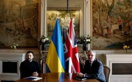 زيلينسكى فى قمة باريس: روسيا لا تريد السلام