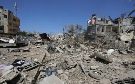 استشهاد 14 فلسطينيا فى قصف الاحتلال منزلا بحى الزيتون