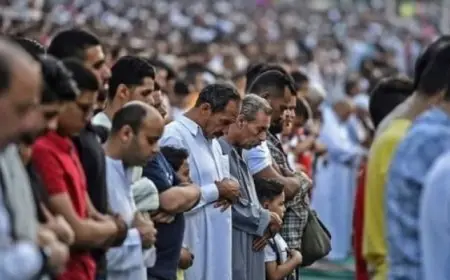 المحافظون يؤدون صلاة عيد الفطر والمصلون يحتشدون بالملايين فى وقفة تضامنية ضد مخططات تهجير الفلسطينيين