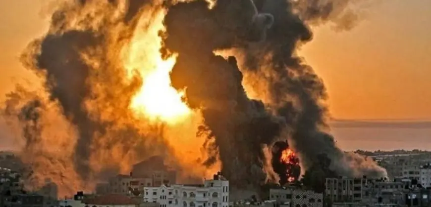 عشرات الشهداء والجرحى فى قصف الاحتلال الإسرائيلى منزلا فى حى الصبرة بمدينة غزة