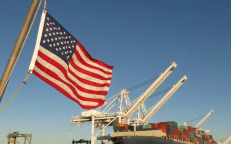 بعد فرض الرسوم الجمركية الأمريكية ..1.4 تريليون دولار تكلفة متوقعة على الاقتصاد العالمى