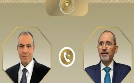 وزير الخارجية ونظيره الأردنى يبحثان هاتفيًا الجهود المصرية – القطرية للتهدئة وتثبيت وقف إطلاق النار فى غزة