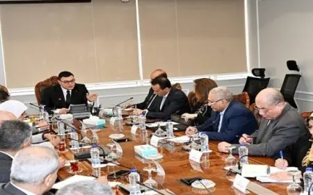 وزير الإسكان يعقد اجتماعًا موسعًا مع قيادات الجهات التابعة للوزارة لمتابعة ملفات العمل