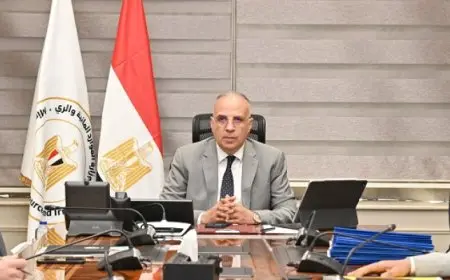 وزير الرى يبحث مقترحات تطوير العمل بقطاع المياه الجوفية
