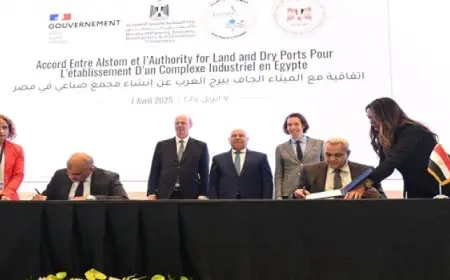 توقيع عقد مصرى فرنسى لإنشاء مجمع صناعى ببرج العرب لإنتاج الوحدات المتحركة ومكونات السكك الحديدية