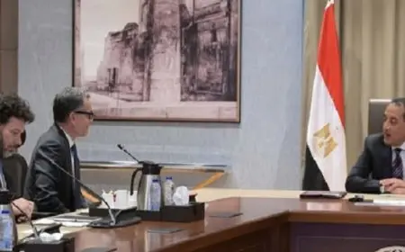 رئيس الوزراء يعرب عن تطلعه لدعم جهود واستثمارات شركة أمازون في مصر