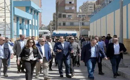 رئيس الوزراء يتفقد محطة مياه المرشحة التشيكى بحى شرق واصطفاف المعدات ومشروع ترميم أول عملية مياه بأسيوط
