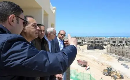 رئيس الوزراء يتفقد مشروع أبراج «الداون تاون» خلال زيارته لمدينة العلمين الجديدة