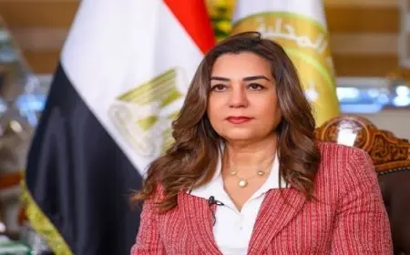 وزيرة التنمية المحلية تواصل متابعة تنفيذ تعريفة الركوب الجديدة لوسائل النقل بالمحافظات