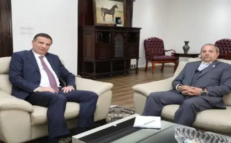 وزير الزراعة يبحث مع محافظ بورسعيد ملف تقنين الأراضى وتعزيز الخدمات البيطرية والإرشاد