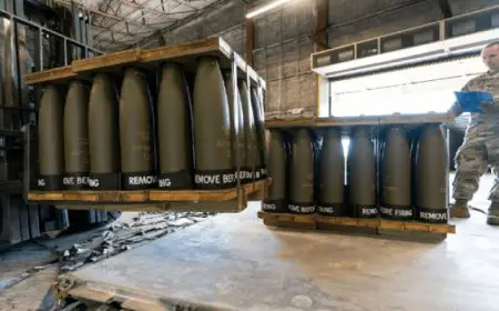 إسرائيل تتسلم أسلحة أمريكية جمدتها إدارة بايدن