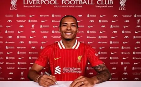 ليفربول يُعلن تجديد عقد فان دايك حتى 2027