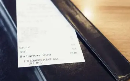 أب وابنه يتهربان من دفع فواتير 100 مطعم خلال 3 سنوات