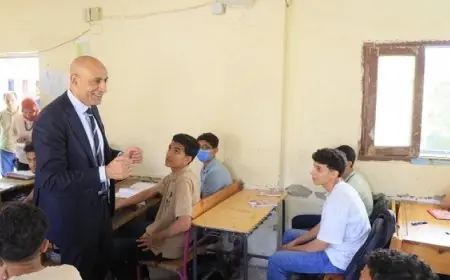 بال .. وزير التربية والتعليم يتابع انتظام العملية التعليمية خلال جولة مفاجئة في عدد من مدارس محافظة الشرقية