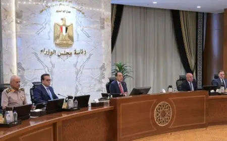 خلال اجتماع مجلس الوزراء .. مدبولى يعرب نيابة عن الحكومة عن خالص التعازى فى وفاة بابا الفاتيكان