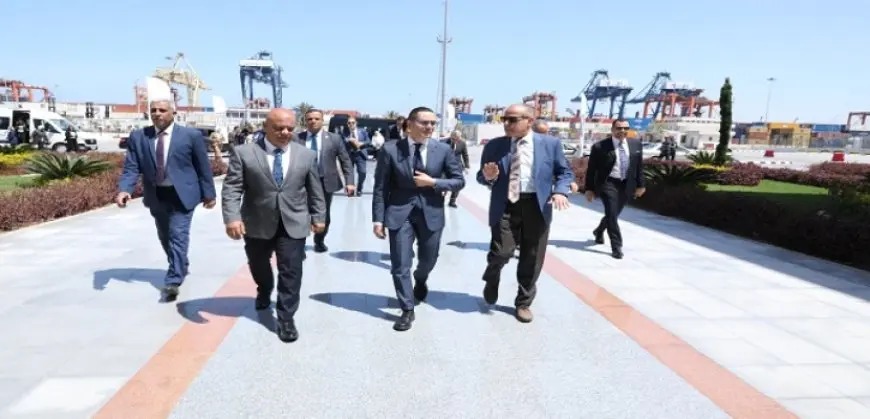 وزير الاستثمار والتجارة الخارجية يتفقد الرقابة الجمركية بالاسكندرية