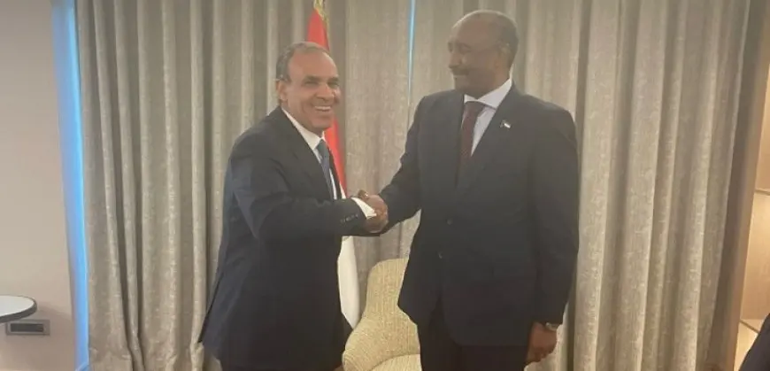 وزير الخارجية يلتقى مع رئيس مجلس السيادة الانتقالى السودانى على هامش أعمال منتدى أنطاليا الدبلوماسى