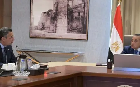 بال .. رئيس الوزراء يتابع مع وزير التموين موقف المخزون من السلع الاستراتيجية