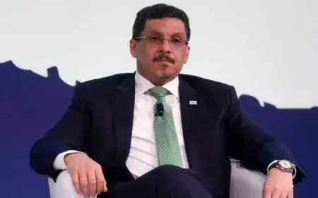 رئيس وزراء اليمن أحمد عوض بن مبارك يعلن استقالته