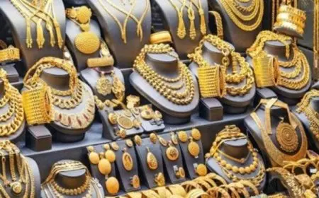 عيار 21 يشهد ارتفاعًا جديدًا.. تطورات مثيرة في أسعار الذهب اليوم الإثنين 5 مايو 2025