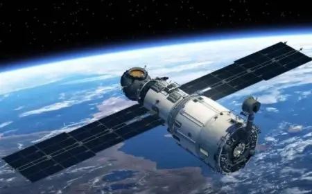 الصين تطلق مجموعة أقمار صناعية للإنترنت