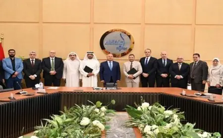 وزير الصناعة والنقل يشهد توقيع عقد ترخيص شركة جرين فالى لخدمات السيارات