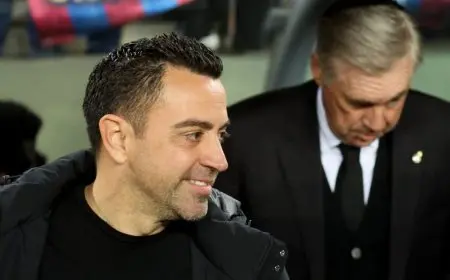 تشافي يكشف عن وجهته المفضلة للتدريب ويؤكد دعمه لأنشيلوتي