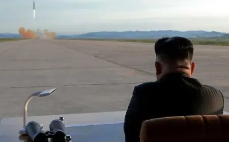 زعيم كوريا الشمالية يشرف على تدريبات تحاكى شن هجمات نووية مضادة