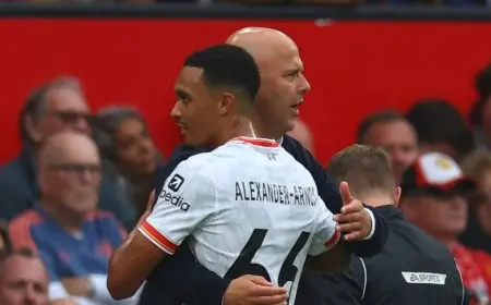 رحيل أرنولد عن ليفربول يُشعل الحزن.. ويدلّ على احتمال انتقاله إلى ريال مدريد