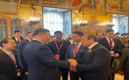 الرئيس السيسى يتبادل أحاديث ودية مع عدد من قادة الدول المشاركة فى احتفالات عيد النصر بموسكو