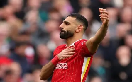 محمد صلاح يفوز بجائزة أفضل لاعب فى إنجلترا من رابطة النقاد للمرة الثالثة فى تاريخه