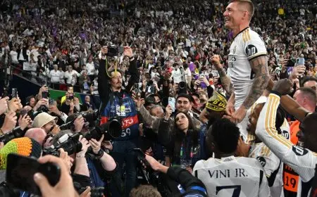 توني كروس يعود لارتداء قميص ريال مدريد في “سانتياغو برنابيو”