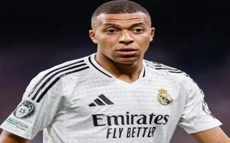 مبابي يتصدر قائمة ريال مدريد لمواجهة برشلونة في الدوري الإسباني