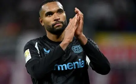 جوناثان تاه يشير إلى احتمال مغادرته الدوري الألماني ويثير اهتمام ريال مدريد وبرشلونة