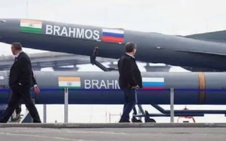الهند تدشن مركزا جديدا لإنتاج واختبار صواريخ “براهموس” المشتركة مع روسيا
