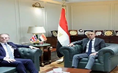 وزير التعليم و السفير البريطانى يبحثان التعاون فى المشروعات التعليمية المشتركة