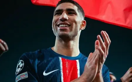 أشرف حكيمي يتوج بلقب أفضل لاعب إفريقي في الدوري الفرنسي ويمثل المغرب رابعاً