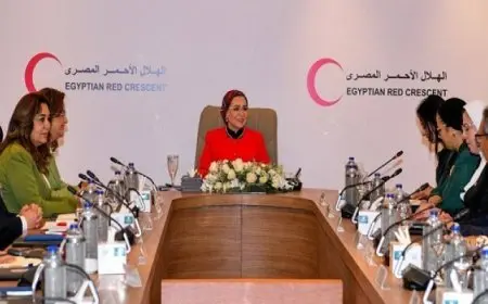 السيدة انتصارالسيسى: الهلال الأحمر المصرى يجسد أسمى معانى الإنسانية والعمل التطوعى