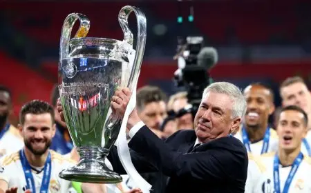 ما هي البطولات التي حصل عليها كارلو أنشيلوتي خلال مسيرته التدريبية؟