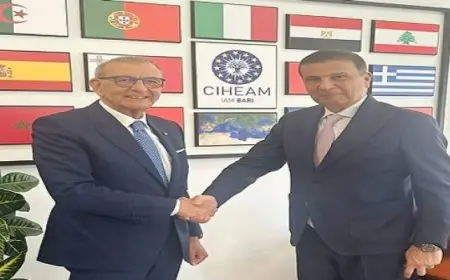 وزير الزراعة يبحث مع مدير “سيام بارى” تعزيز التعاون فى مجال البحث العلمى الزراعى