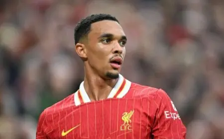 ليفربول يقترب من التوقيع مع بديل لأرنولد