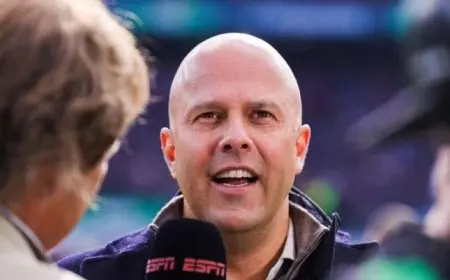 سلوت يتصدر قائمة المرشحين لجائزة أفضل مدرب في إنجلترا