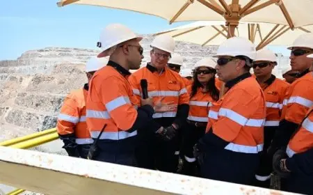 رئيس الوزراء يقوم بجولة ميدانية مُوسعة داخل منجم السكرى لمتابعة مراحل إنتاج خام الذهب