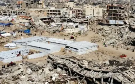 15 شهيدا بينهم 11 طفلا فى قصف مصلى وعيادة طبية بمخيم جباليا